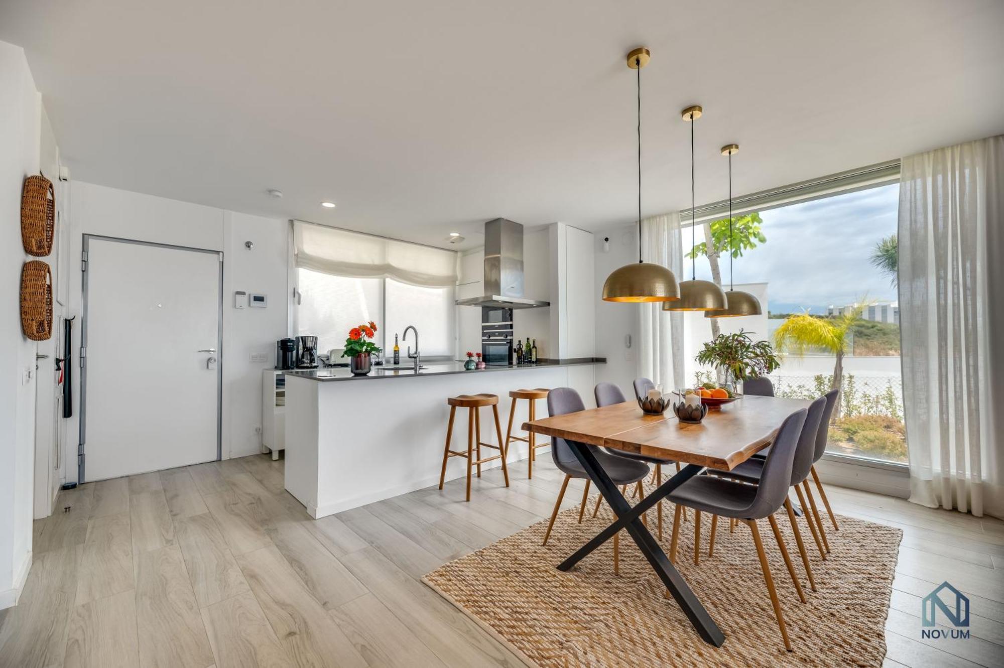 Апартаменти Unique 3-Bdrm Townhouse, Stunning View, Pool & Bbq Естепона Екстер'єр фото